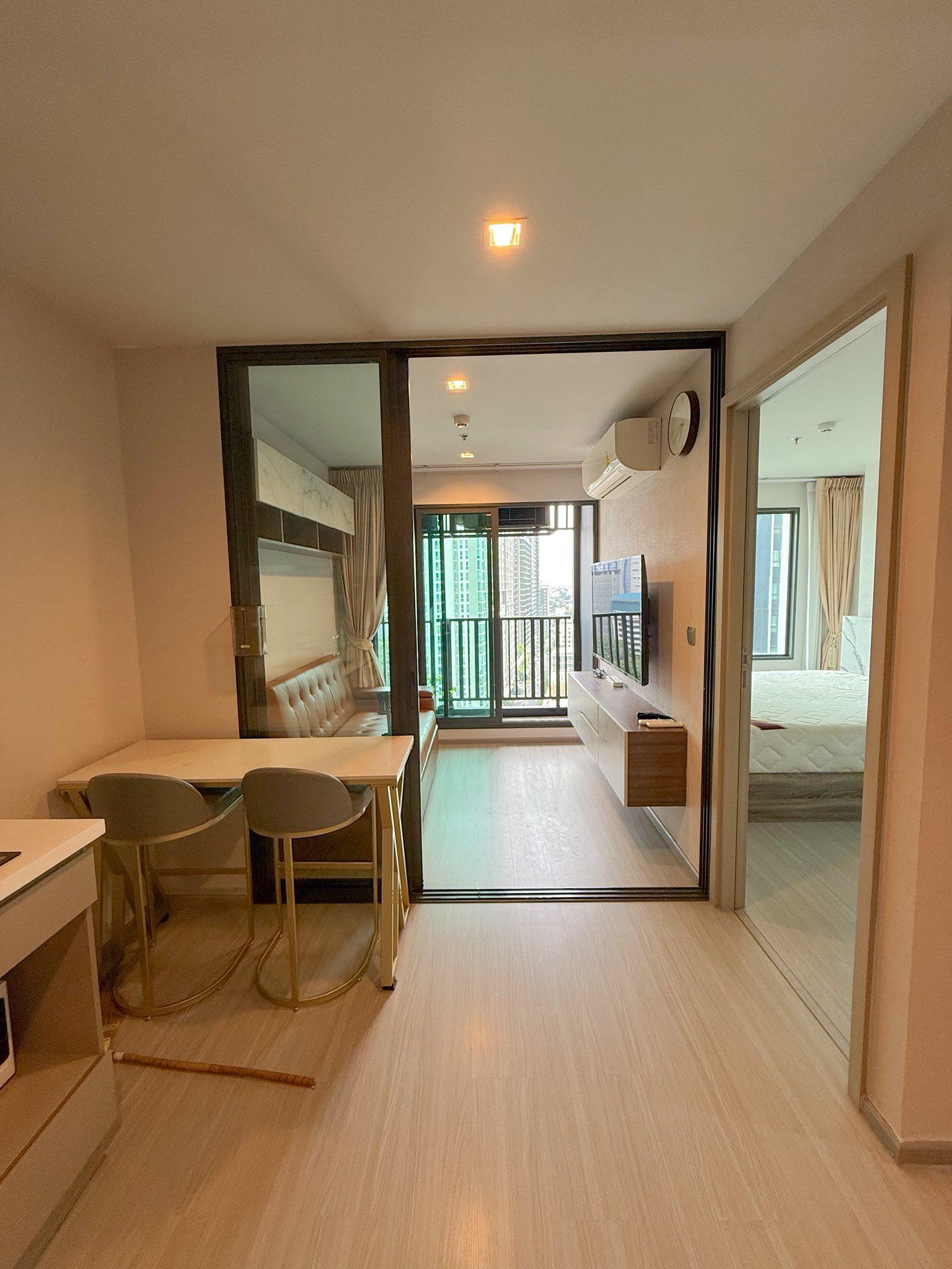 ✨🦄 Special offer 🦄✨Life Ladprao ใกล้ BTS สถานีห้าแยกลาดพร้าว ห้องสวยเฟอร์ครบจบในที่เดียว